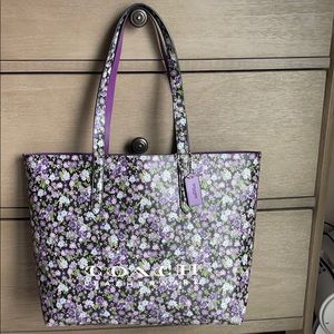 Coach tote